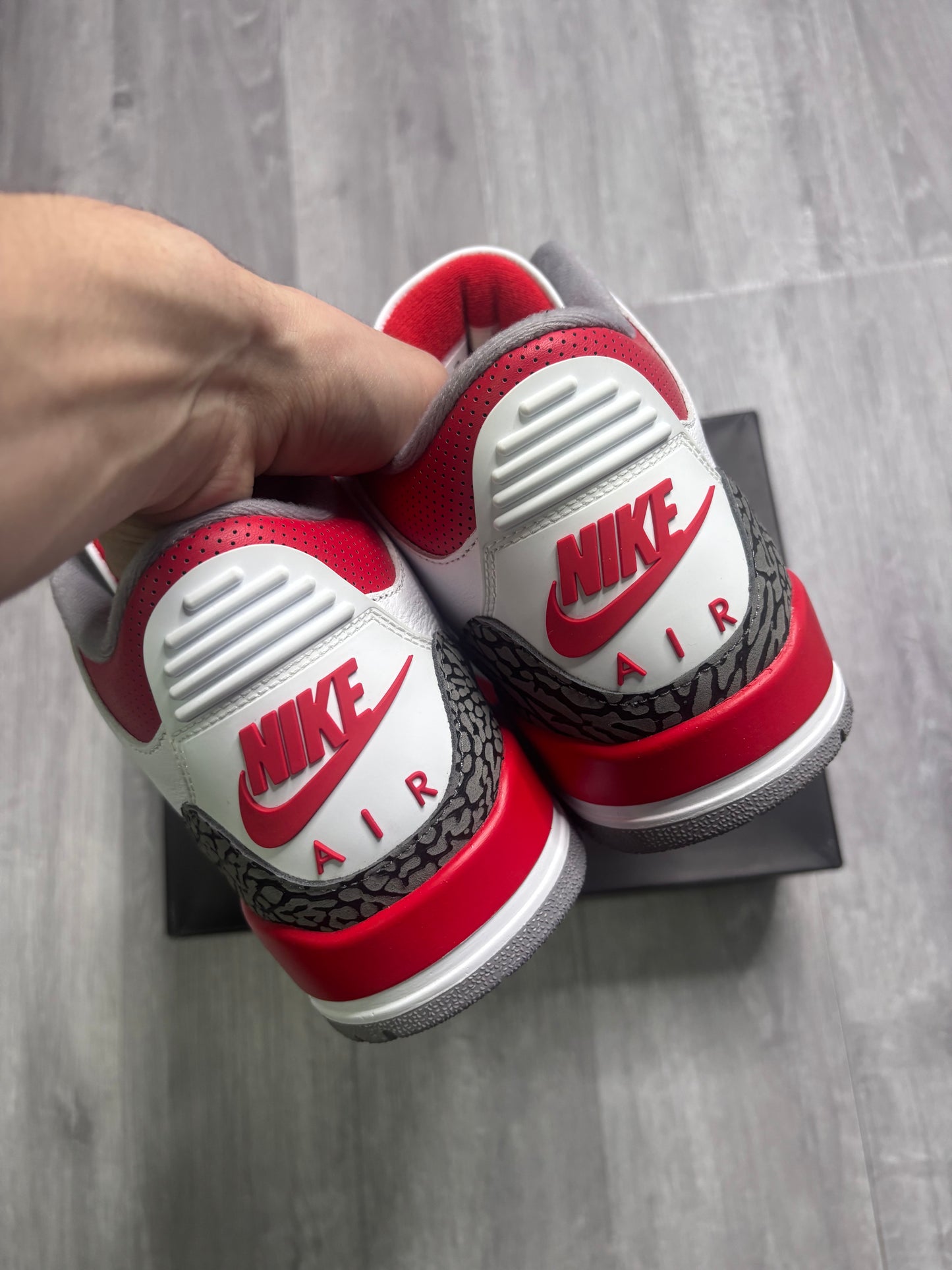 (Pre-Owned) Jordan 3 Fire Red